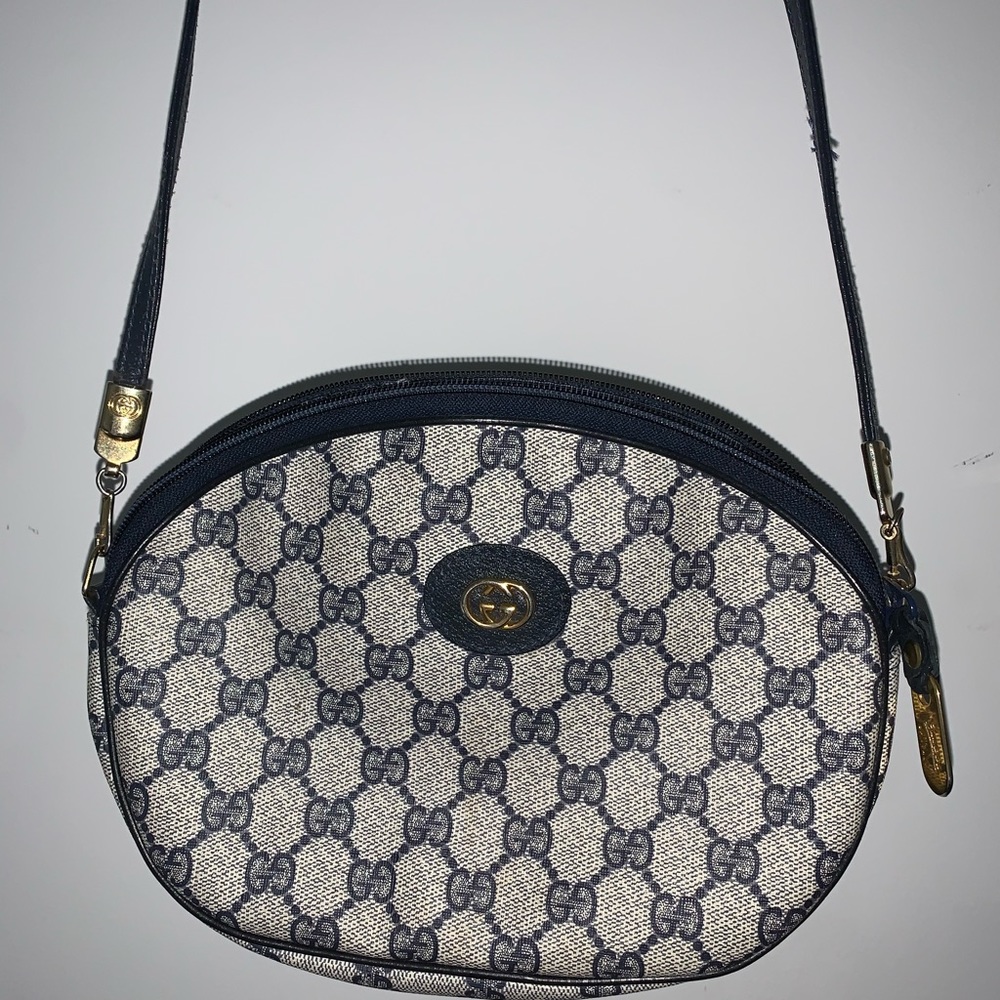 80’s authentic vintage gucci handbag navy